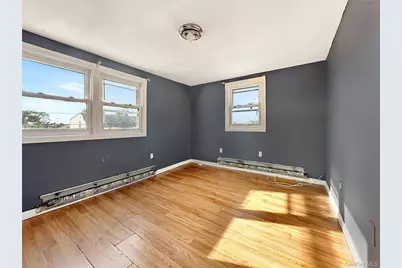 91 Elzey Avenue, Elmont, NY 11003 - Photo 5