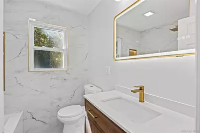 24 Laura Drive, Centereach, NY 11720 - Photo 11