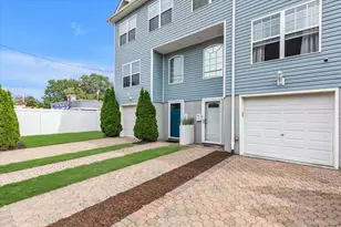 142 S Franklin St, Hempstead, NY 11550 - Photo 3