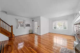 133-15 228th St, Springfield Gardens, NY 11413 - Photo 3