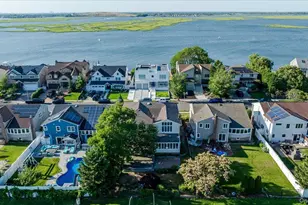 330 Harbor Dr, Long Beach, NY 11561 - Photo 15