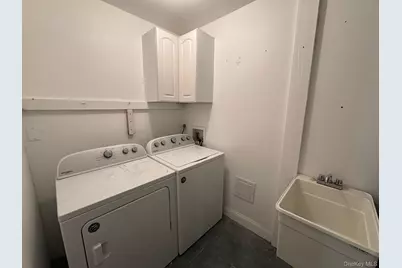 2430 State Route 32, New Windsor, NY 12553 - Photo 31