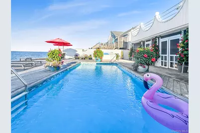 115 Bayview Walk, Cherry Grove, NY 11782 - Photo 5