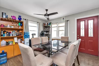 106 W Marshall Street, Hempstead, NY 11550 - Photo 5