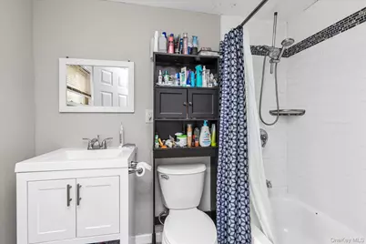 106 W Marshall Street, Hempstead, NY 11550 - Photo 9