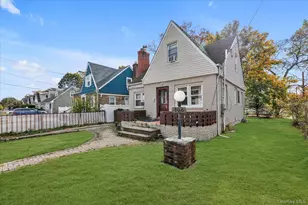 106 W Marshall St, Hempstead, NY 11550 - Photo 11