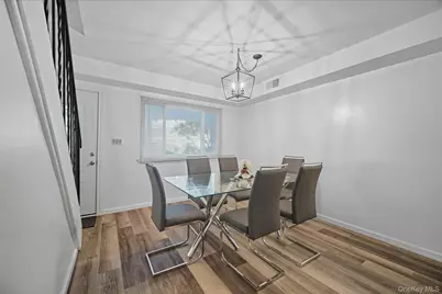 24 Wooded Way, Calverton, NY 11933 - Photo 3