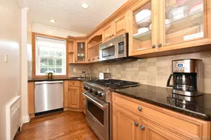 106 S Village Ave, Rockville Centre, NY 11572 - Photo 13