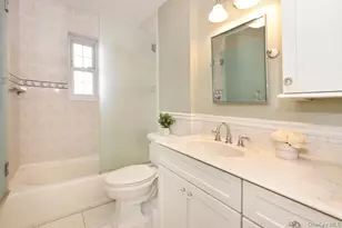 106 S Village Ave, Rockville Centre, NY 11572 - Photo 17