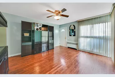 13437 157th Street, Jamaica, NY 11434 - Photo 5