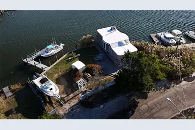 714 Riviera Drive, Mastic Beach, NY 11951 - Photo 33