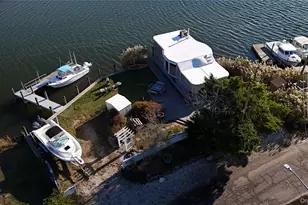 714 Riviera Dr, Mastic Beach, NY 11951 - Photo 33