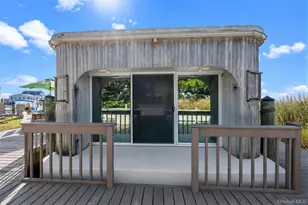 714 Riviera Dr, Mastic Beach, NY 11951 - Photo 23
