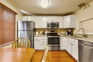 204 Williamsburg Dr, Mahopac, NY 10541 - Photo 9