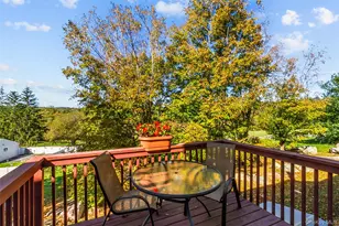 204 Williamsburg Dr, Mahopac, NY 10541 - Photo 5