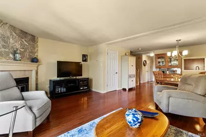 204 Williamsburg Drive, Mahopac, NY 10541 - Photo 3