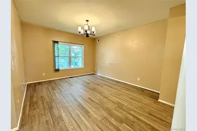 87 Kettles Lane, Medford, NY 11763 - Photo 9