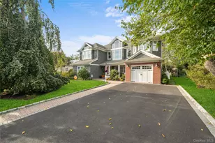 33 Robbins Ave, Babylon, NY 11702 - Photo 3