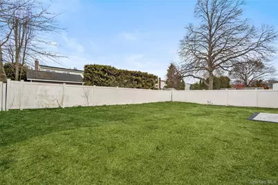 908 Maple Lane, East Meadow, NY 11554 - Photo 27