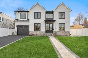 908 Maple Ln, East Meadow, NY 11554 - Photo 5