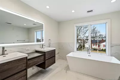 908 Maple Lane, East Meadow, NY 11554 - Photo 19