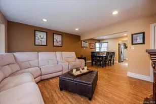 99 W Cortland Ave, Oceanside, NY 11572 - Photo 3