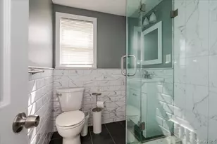 99 W Cortland Ave, Oceanside, NY 11572 - Photo 19