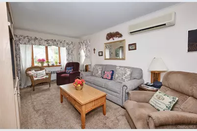 911 Covert Avenue, New Hyde Park, NY 11040 - Photo 7