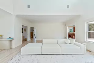 32 Sycamore Dr, East Moriches, NY 11940 - Photo 15