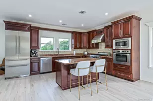 32 Sycamore Dr, East Moriches, NY 11940 - Photo 19