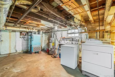 184-51 Hovenden Road, Jamaica, NY 11432 - Photo 21