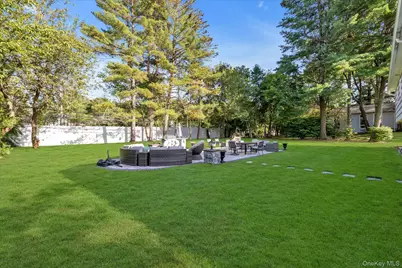 47 Pinewood Road, Roslyn, NY 11576 - Photo 21