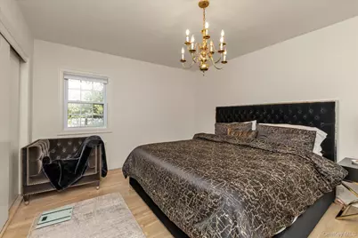 47 Pinewood Road, Roslyn, NY 11576 - Photo 15