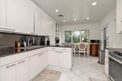 47 Pinewood Road, Roslyn, NY 11576 - Photo 7