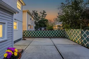 138 Carnegie Ave, Elmont, NY 11003 - Photo 3