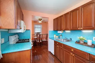 2926 Court St, Oceanside, NY 11572 - Photo 11