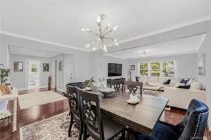 2 Bryn Mawr Pl, Yonkers, NY 10701 - Photo 9