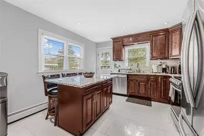 2 Bryn Mawr Place #1st floor, Yonkers, NY 10701 - Photo 7