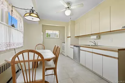 2846 Walter Road, Wantagh, NY 11793 - Photo 9