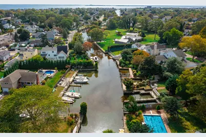 19 Gamecock Lane, Babylon, NY 11702 - Photo 33