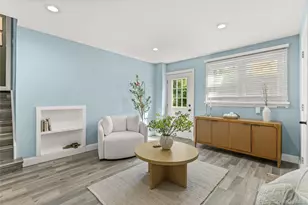 19 Gamecock Ln, Babylon, NY 11702 - Photo 9