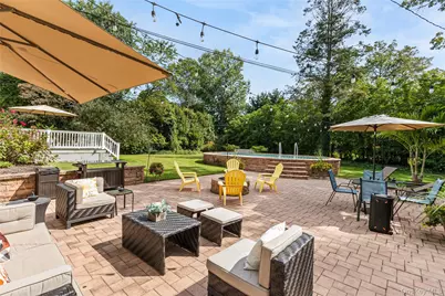 19 Gamecock Lane, Babylon, NY 11702 - Photo 23