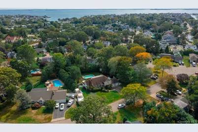 19 Gamecock Lane, Babylon, NY 11702 - Photo 29