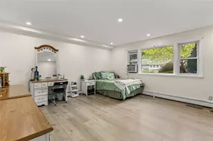 19 Gamecock Ln, Babylon, NY 11702 - Photo 11