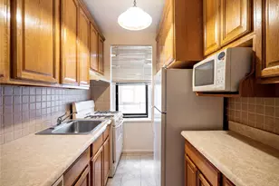 306 E Mosholu Pkwy S, Bronx, NY 10458 - Photo 5