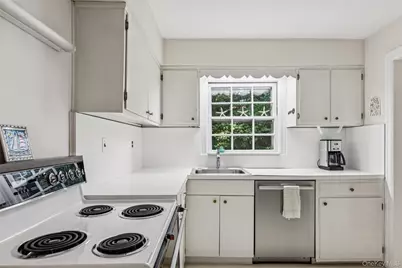 3 Soundview Drive, Huntington, NY 11743 - Photo 9