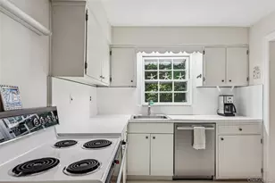 3 Soundview Dr, Huntington, NY 11743 - Photo 9