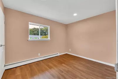 209 Tree Avenue, Central Islip, NY 11722 - Photo 17