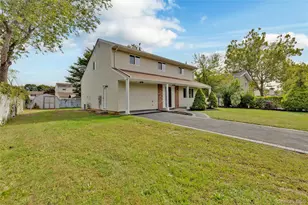 209 Tree Ave, Central Islip, NY 11722 - Photo 29