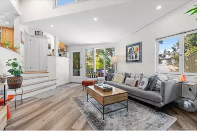 18 S Washington Street, Port Washington, NY 11050 - Photo 11